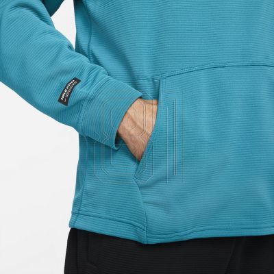4. Nike Pro M DM5889-367 Sweatshirt