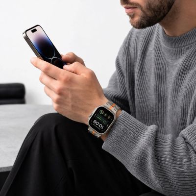7. Tech-Protect Stainless Armband für Apple Watch 44 / 45 / 46 / 49 mm – silber-orange