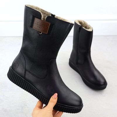 9. Schwarze Damen-Lederboots mit Plateau Rieker Y4355-00
