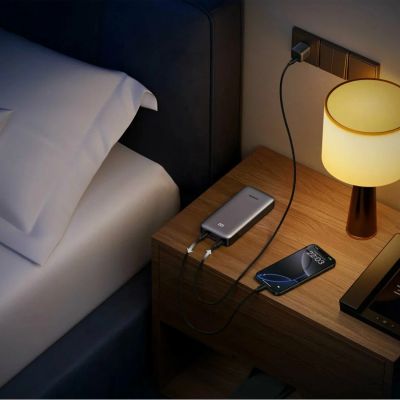 5. Ugreen Nexode Powerbank 10000mAh 30W USB-A 2xUSB-C - Grau