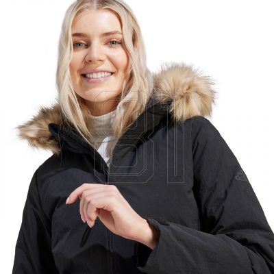 5. adidas Parka mit Kapuze und Pelzjacke W IJ8260