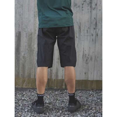 4. POC Bastion Shorts Schwarz