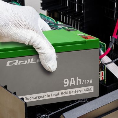 5. Qoltec 53031 Gel-Batterie