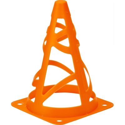 11. XQMAX-Kegel mit Löchern