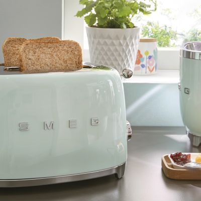 10. SMEG TSF01PGEU Toaster Pastellgrün