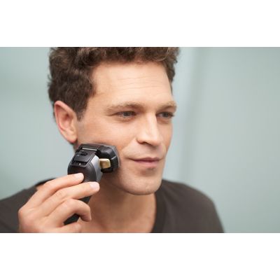 3. Panasonic ES-LV69-S803 Elektrorasierer, Silber | Panasonic