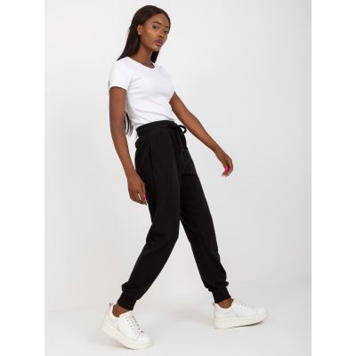 2. Schwarze Basic-Jogginghose mit Taschen (B-005.11X)
