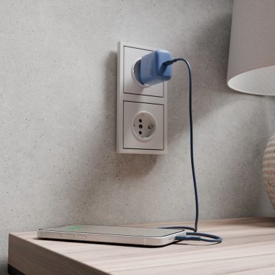 7. Puro Pro Lite 30W USB-C Wandladegerät – Blau