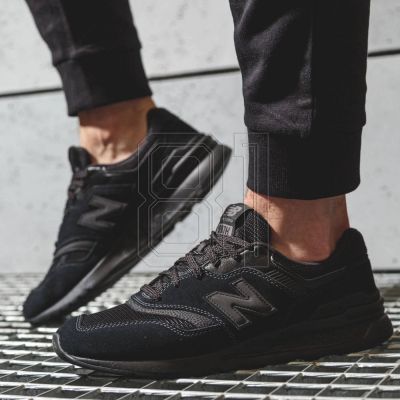 7. New Balance M CM997HCI Schuhe