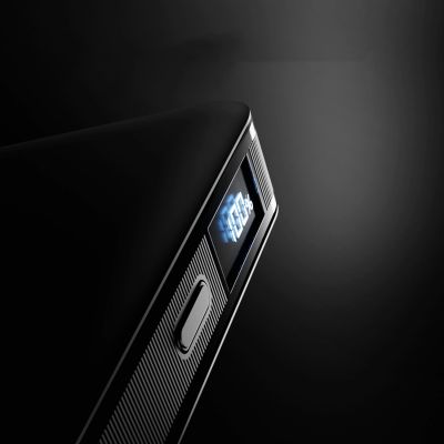 7. SBS HD 10W 5000mAh USB-C Powerbank mit LCD-Display – Schwarz