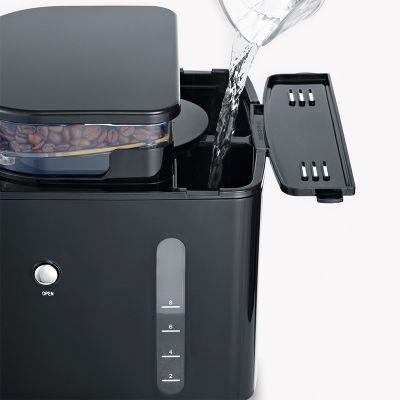 3. Kaffeemaschine mit Mahlwerk und Thermobecher SEVERIN KA 4814