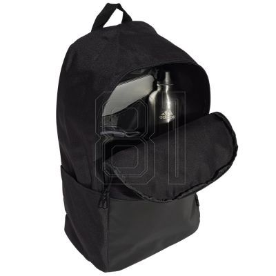 3. Adidas Classic Day JD9567 Rucksack