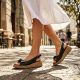 6. Damen-Keilsandalen aus Leder mit durchbrochenem Muster, schwarz, Filippo DS7582