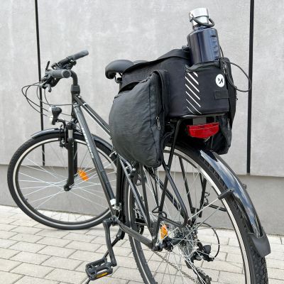 16. Wozinsky Fahrrad-Gepäckträgertasche mit Schultergurt, 9 l (Regenschutz inklusive), Schwarz (WBB22BK)