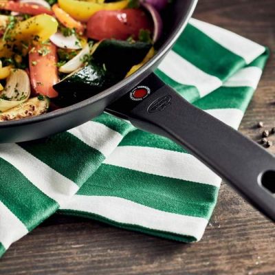 2. BALLARINI Avola Wok Titan-Bratpfanne 30 cm 75002-915-0
