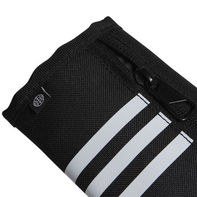 8. adidas Essential Training Geldbörse HT4750