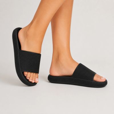 9. Outhorn OTHWSS24FSLIF004-11S Damen-Strand-Flip-Flops aus Schaumstoff