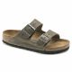 Birkenstock Arizona Soft Footbed Oiled Leather Narrow Faded Khaki Slides für schmale Füße (1019377)