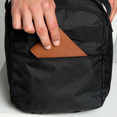18. Puma Buzz Kleine Tasche 91158 01