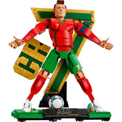 12. LEGO Editions 43016 – Cristiano Ronaldo – Fußballlegende
