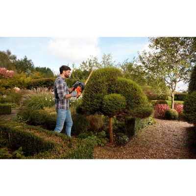 9. Elektrische Gartenschere 55 cm BEHTS401 BLACK+DECKER