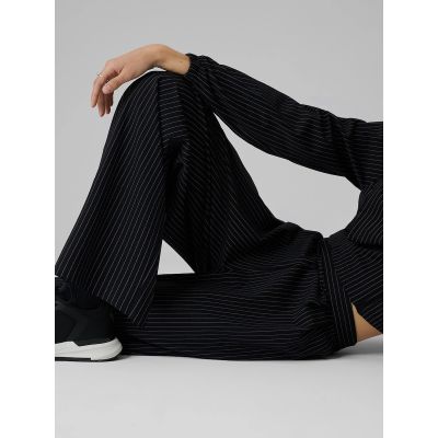 3. Damen-Jogginghose mit weitem Bein 4F 4FRAW26TTROF2308-20S