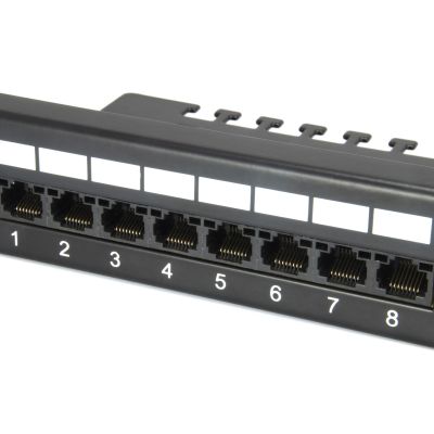 3. Equip 135425 1U Patchpanel