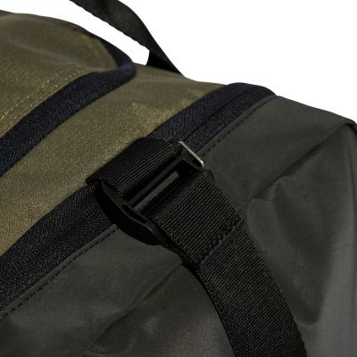 4. Adidas Essentials 3-Stripes Duffel M IZ1918 Tasche