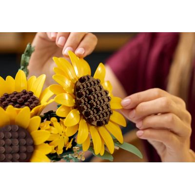 30. LEGO Botanische Kollektion 11502 – Sonnenblumenstrauß