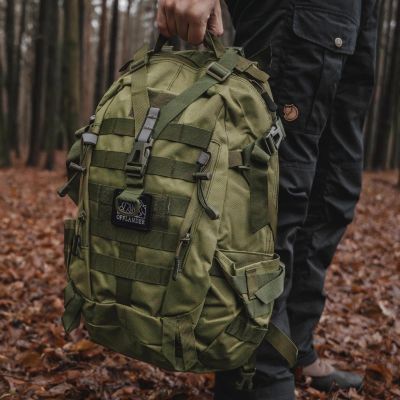 21. Offlander Survival Trekker 25L Rucksack OFF_CACC_34GN