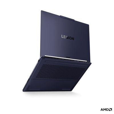 8. Lenovo Legion 7 16AGP11 Ryzen AI 9 HX 470 16" WQXGA OLED 500 Nits 240 Hz LBL Glossy 32 GB LPDDR5X-8533 SSD 1 TB GeForce RTX 5070 12 GB Kamera 5,0 MP + IR 84 Wh W11Pro Nebula