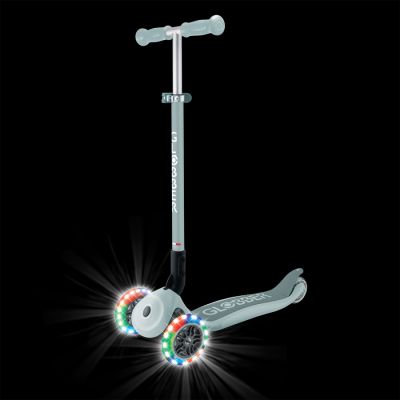 2. PRIMO Faltbarer 3-Rad-Scooter mit Beleuchtung (432-609-4)
