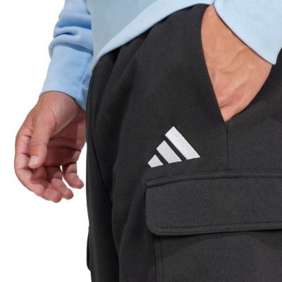 5. adidas Essentials Feelcozy Fleece-Cargo-Shorts M JE3869