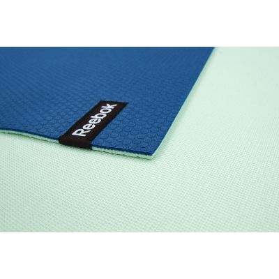 6. Reebok RAYG-11060BLGN Doppelseitige Yogamatte
