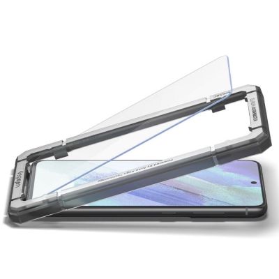 9. Spigen ALM Glas.tR gehärtetes Glas für Samsung Galaxy S21 FE - 2 Stk.