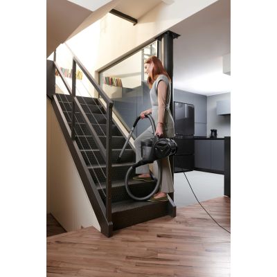 43. Hoover HP105HM 011 2 l Staubsauger, beutellos, 700 W
