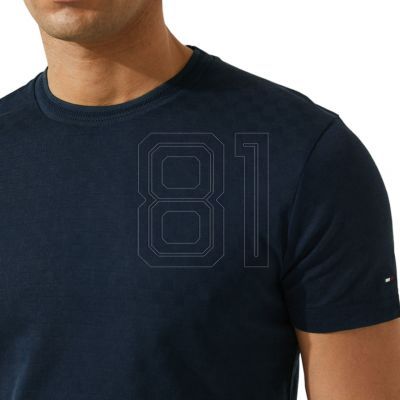 9. Tommy Hilfiger Dressed M T-Shirt MW0MW28228