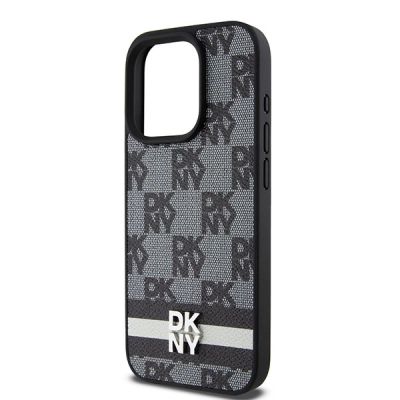 6. DKNY iPhone 15 Pro-Hülle aus Leder mit kariertem Monomuster und bedruckten Streifen – Schwarz