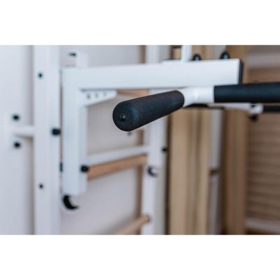 7. Turnleiter mit verstellbarer Stange und Griffbank, Modell 732W