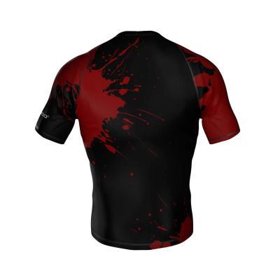 5. Das Kompressions-Rashguard „Blood“ besteht aus DBX MORE DRY M-Material.