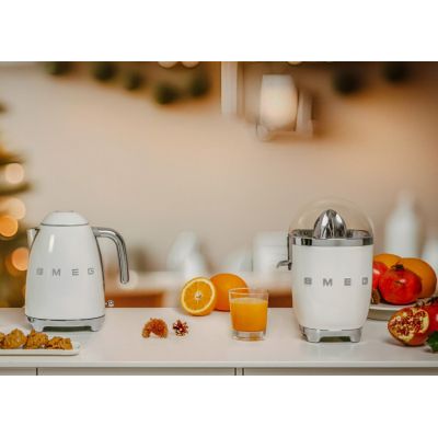 35. Smeg KLF03CREU Wasserkocher 1,7 l 2400 W Creme