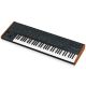 3. Behringer UB-Xa - analoger 16-stimmiger polyphoner Synthesizer