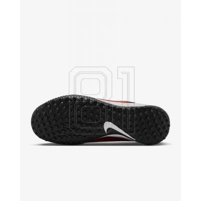 2. Nike Vapor Drive AV6634-610 shoes