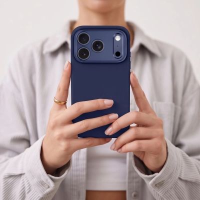 8. Tech-Protect Uniq MagSafe CC Hülle für iPhone 18 Pro Max / 17 Pro Max – Marineblau