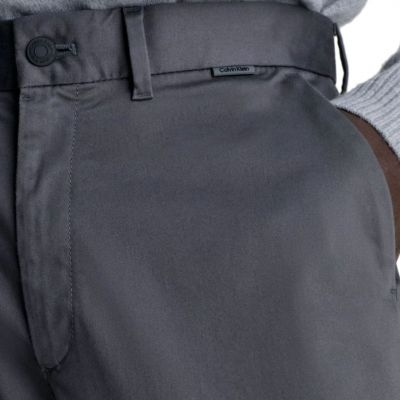 5. Calvin Klein Chino Satin Stretch Slim Pants M K10K110963