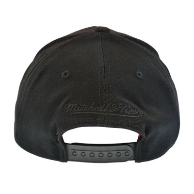 4. Mitchell & Ness NBA Tie Dye Classic Red Chicago Bulls Snapback Cap - 6HSSFH21HW002-CBUBKRD