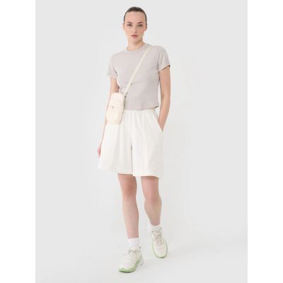 2. Schmales geripptes Damen-T-Shirt 4F 4FRSS25TTSHF2696-83S