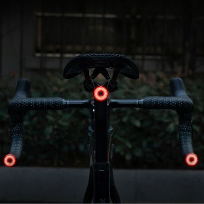 7. Wozinsky WIS-01 Wasserdichte Smart-Rückleuchten, 2 Stück – Schwarz