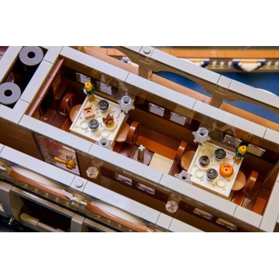 11. LEGO Ideas 21356 Flussdampfer