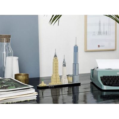 6. LEGO Architecture 21028 - New York